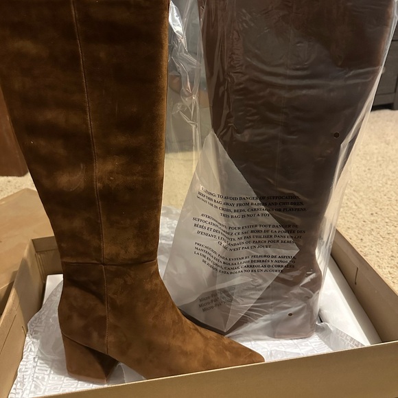 NWT Steve Madden MONTANA BROWN SUEDE size 8 - Picture 1 of 7
